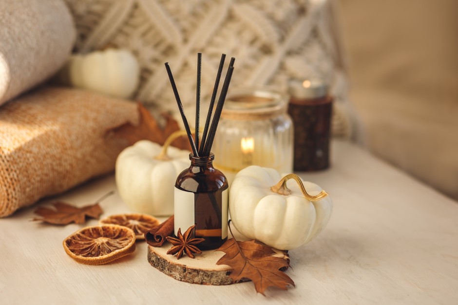 Candlestick perfumes with a pumpkin theme