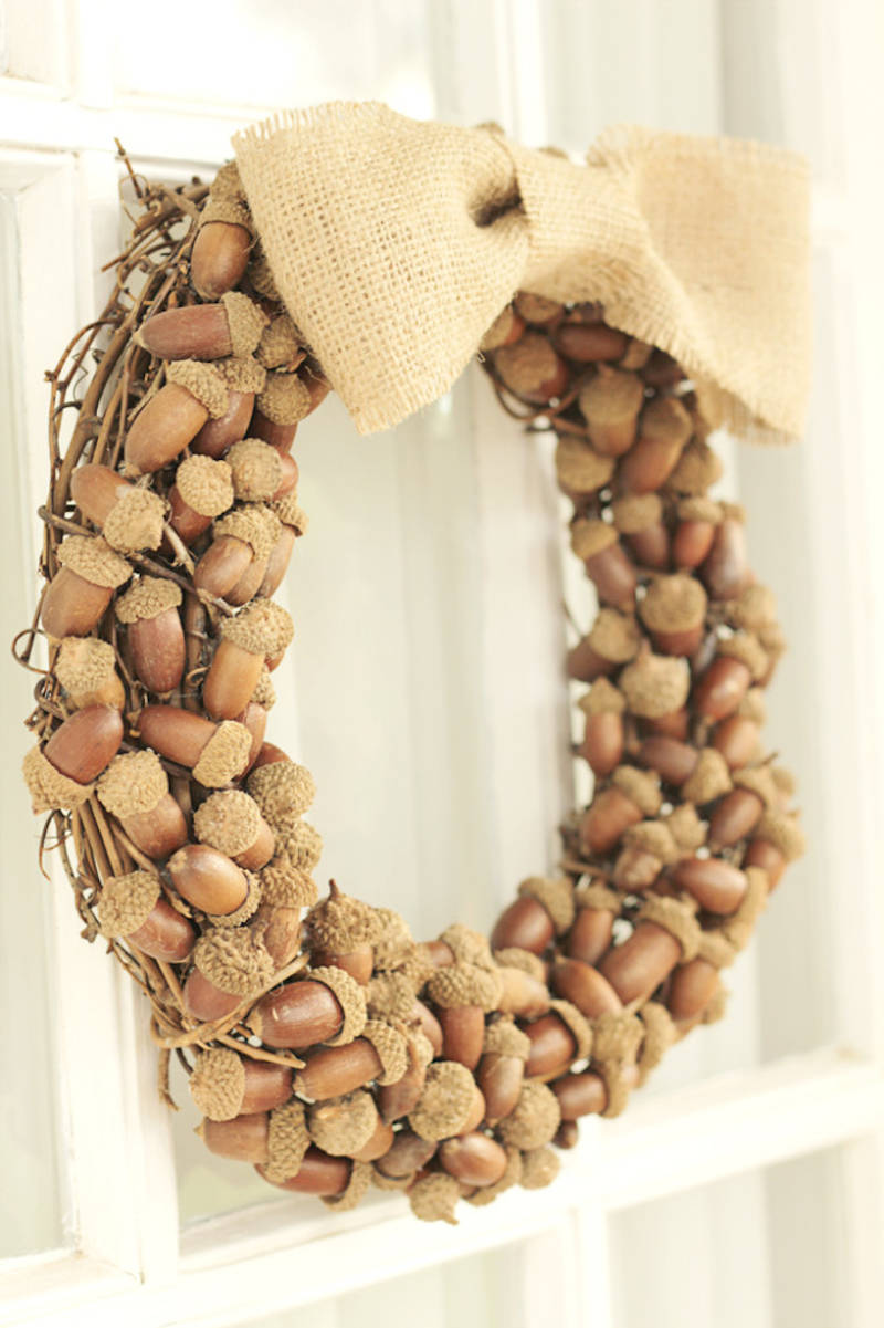 acorn and burlap wreath