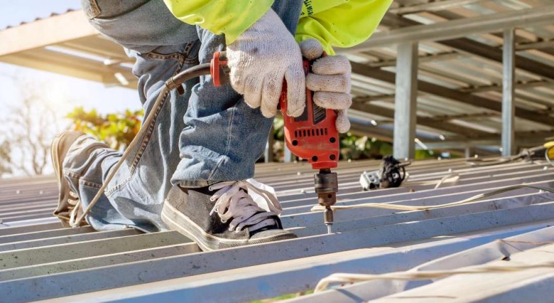 5 Commercial Roof Maintenance Tips You Cannot Miss