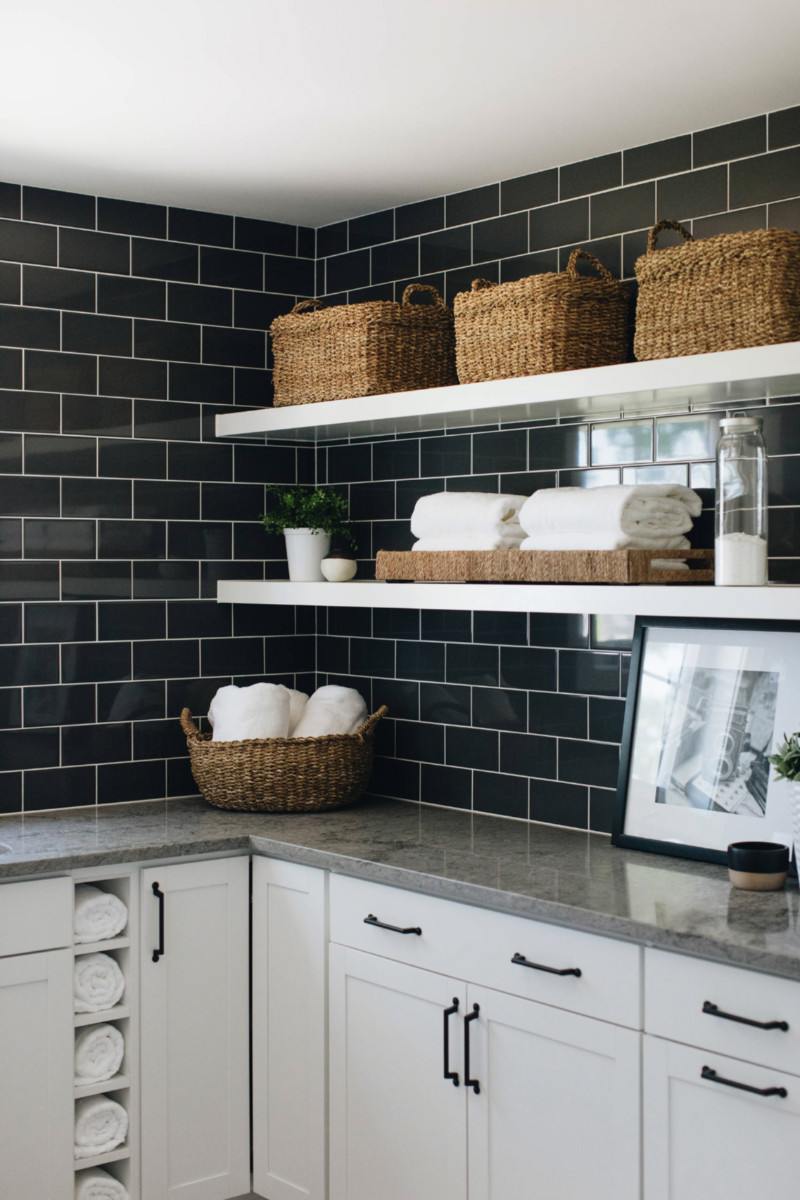 Black tiles can be incredibly stylish. Source: Decorpad