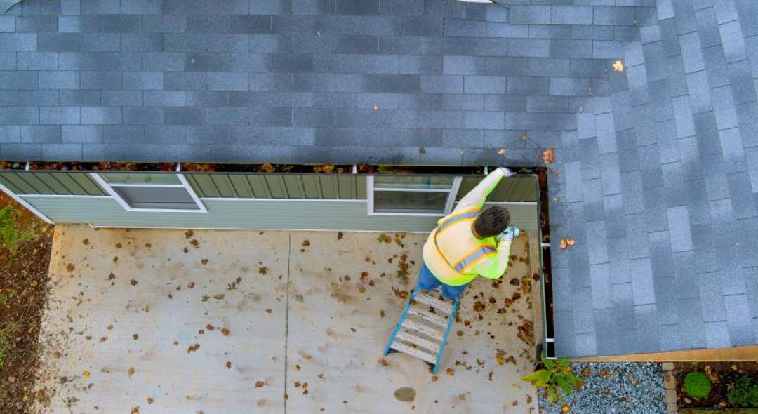 How To Clean Your Roof Shingles In 8 Simple And Safe Steps