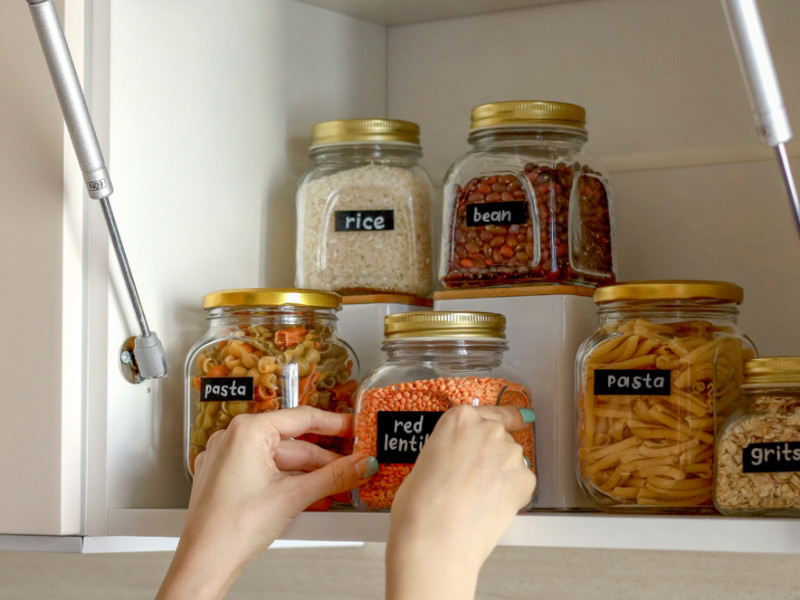 Walk-In Pantries vs. Cabinet Pantries: Which is Better?