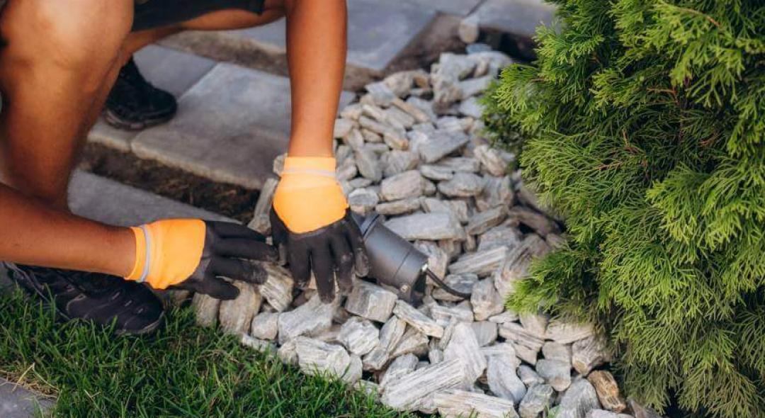 6 Easy Steps To Clean Gravel In Your Yard The Right Way