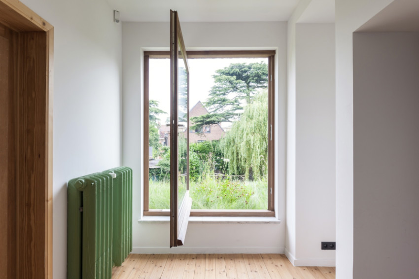 The large variety of materials for this windows is a huge pro!