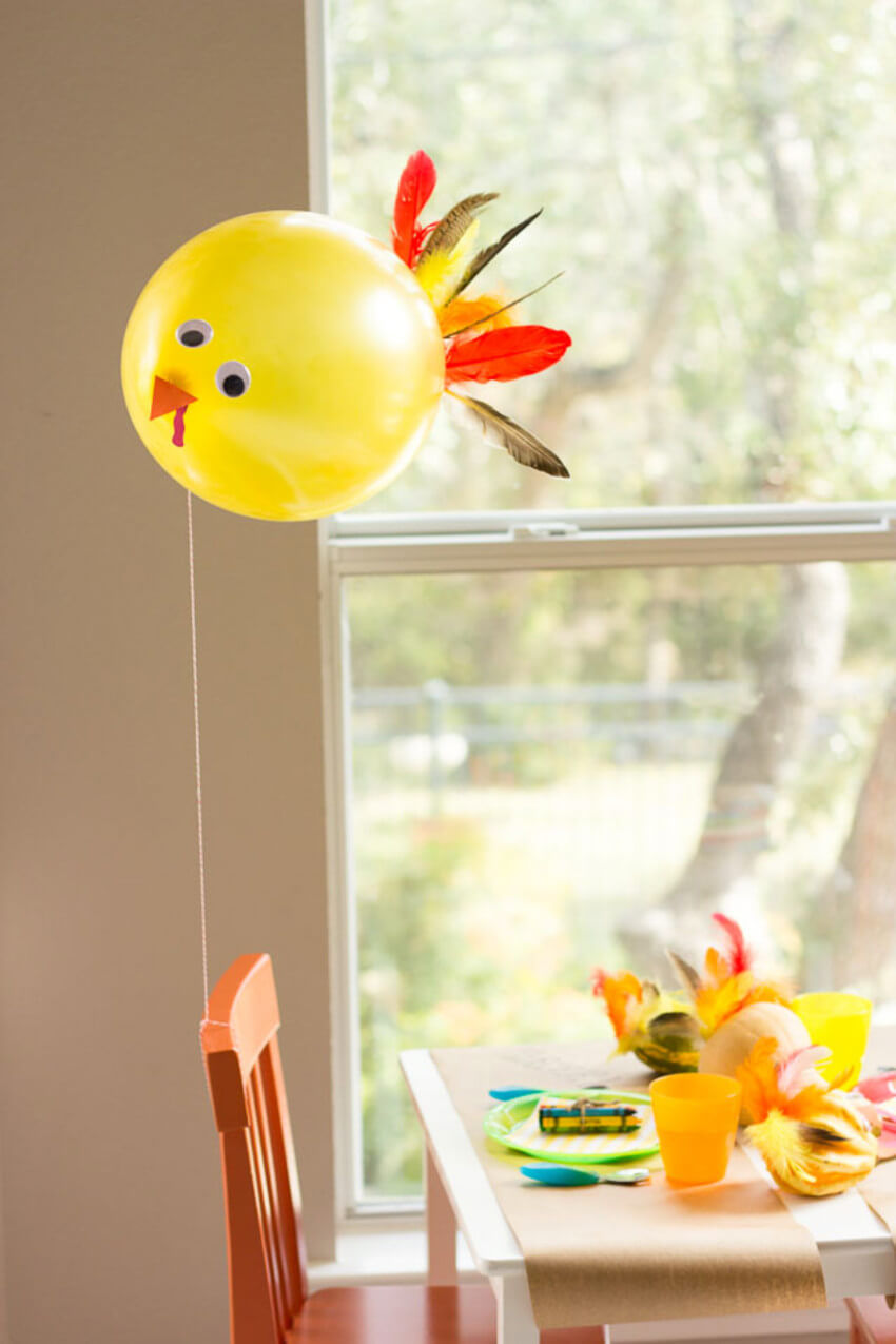 Balloons are great for decoration, but turkey balloons are just too perfect! Source: Design Improvised