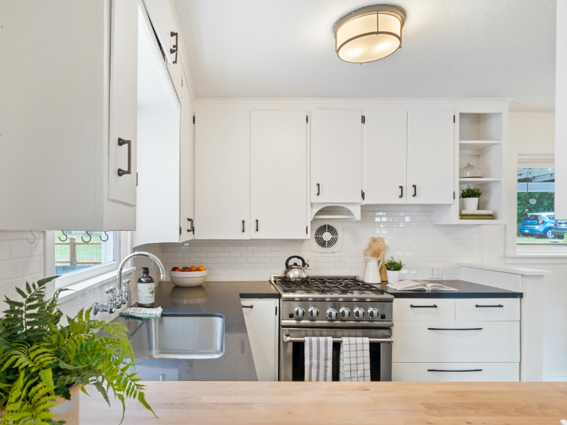 How To Save Money on Kitchen Cabinets