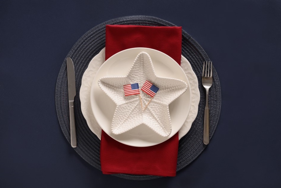 Star-spangled festive table decoration for labor day